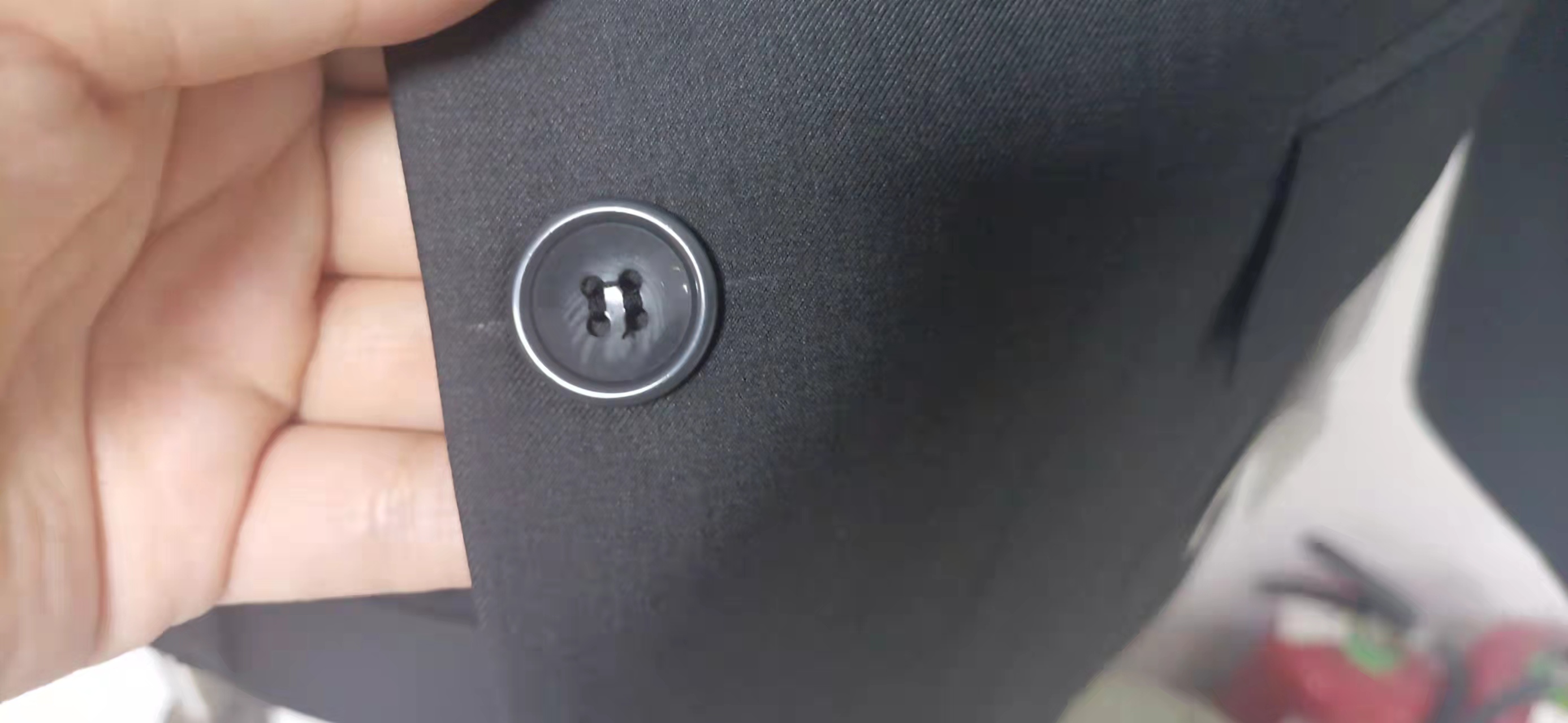 西服定制纽扣细节展示